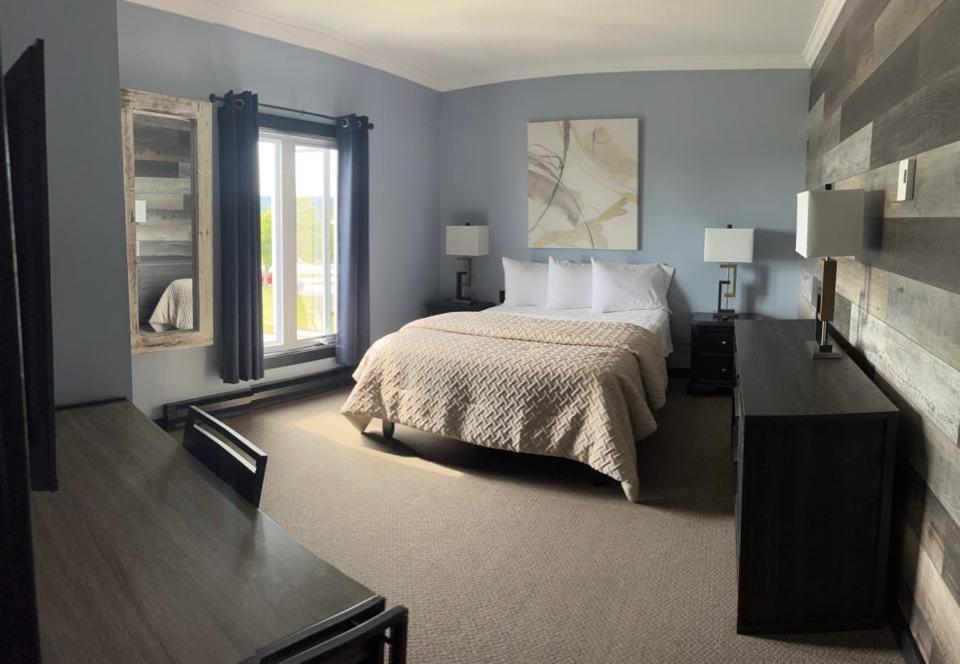 Acadian Hotel Stephenville Zewnętrze zdjęcie