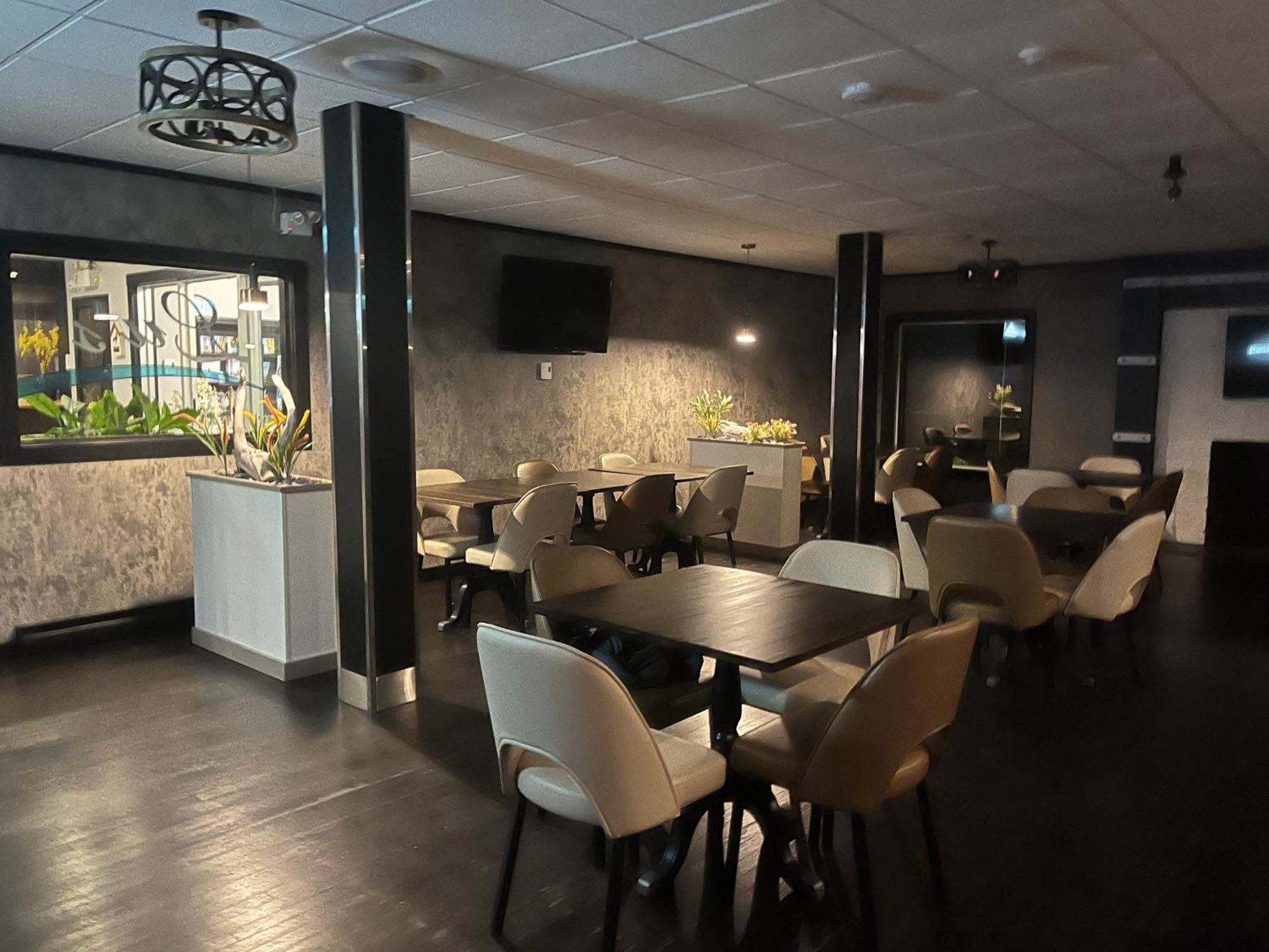 Acadian Hotel Stephenville Zewnętrze zdjęcie